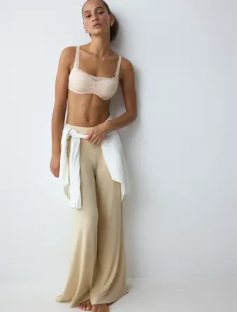 BODY MAKE-UP ILLUSION LACE