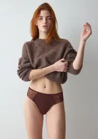 PRETTY MODAL