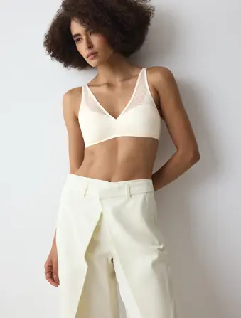 TRIUMPH SIGNATURE SHEER