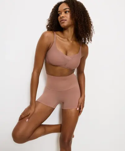 TRIUMPH SOFT SCULPT