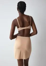BODY MAKE-UP