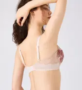ゴールドレーベル バイ トリンプ4008 ブラジャー(パッドなし), ベージュ, model image number 3
