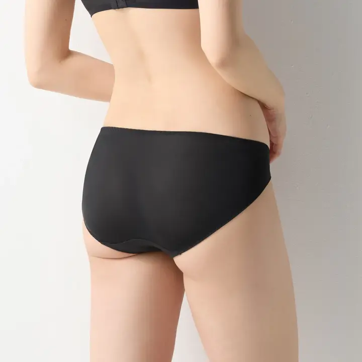 Daily Plus 雲ふわりブラ ブラ＆ショーツセット ブロッサムウィスパー, ブラック, model image number 5