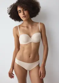 BODY MAKE-UP ESSENTIALS