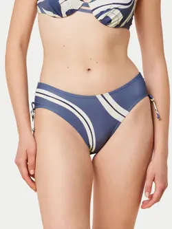 SUMMER ALLURE