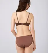 フロラーレ バイ トリンプ 615  レギュラーショーツ, ブラウン, model image number 1