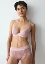 LOVE IN LACE
