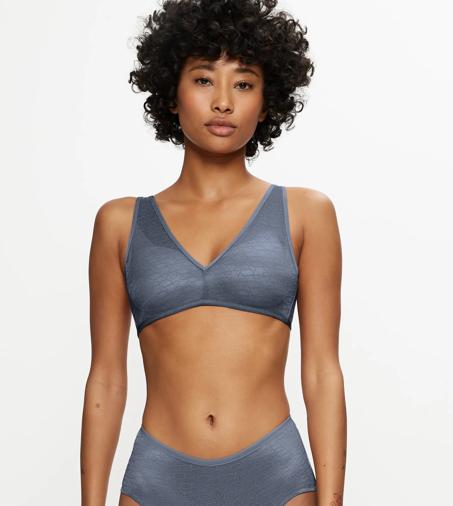 TRIUMPH SIGNATURE SHEER in BLUE