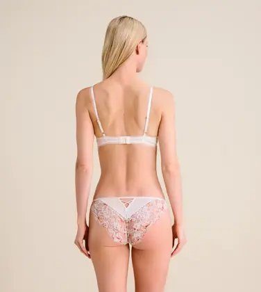AMINA 1