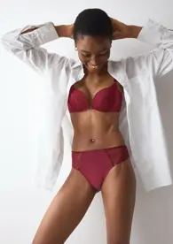 PRETTY MODAL