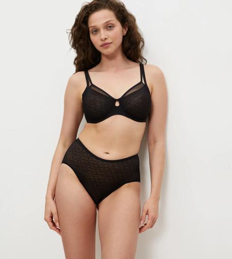 TRIUMPH SIGNATURE SHEER in BLACK