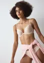 BODY MAKE-UP ESSENTIALS