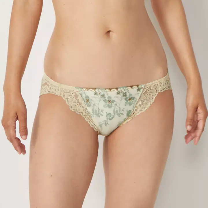 【SALE】レギュラーショーツ ハートブルームガーデン, ベージュ, model image number 0