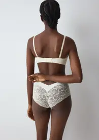BODY MAKE-UP ILLUSION LACE
