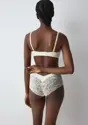 BODY MAKE-UP ILLUSION LACE