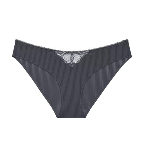 Wild Iris Florale in Anta | Triumph