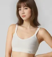 スロギー フリー オールラウンド レース カップ付きハーフトップ, ホワイト, model image number 0