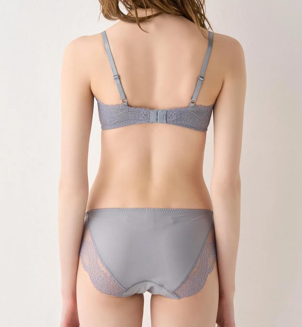 フロラーレ バイ トリンプ017 ブラジャー(パッドなし)【一部カラーSALE】, , model image number 16