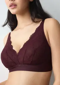 LOVE IN LACE