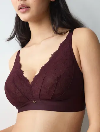 LOVE IN LACE