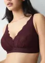 LOVE IN LACE