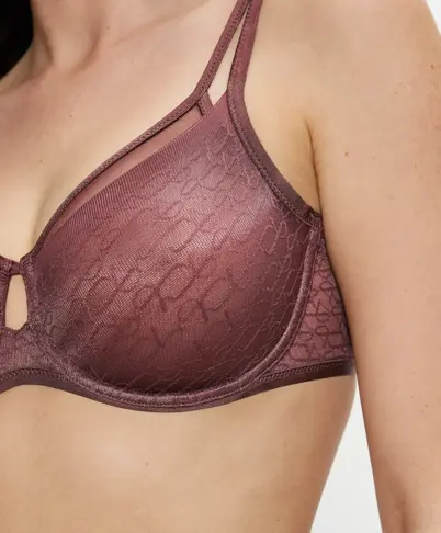 TRIUMPH SIGNATURE SHEER