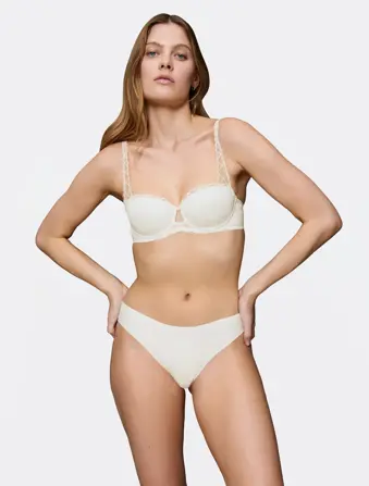 BODY MAKE-UP ILLUSION LACE