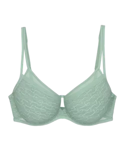 TRIUMPH SIGNATURE SHEER