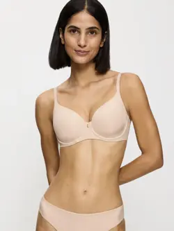 BODY MAKE-UP ESSENTIALS