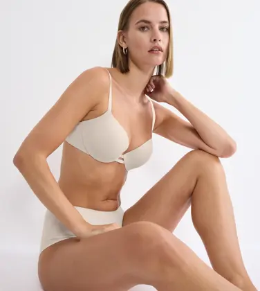 BODY MAKE-UP ILLUSION