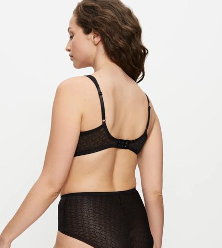 TRIUMPH SIGNATURE SHEER