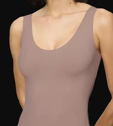 BODY MAKE-UP ILLUSION