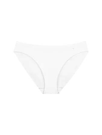 BODY MAKE-UP ESSENTIALS
