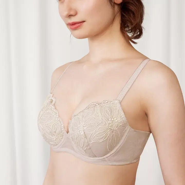 【SALE】トリンプ プレミアム ゴールドレーベル4001 ブラジャー, グレー, model image number 4