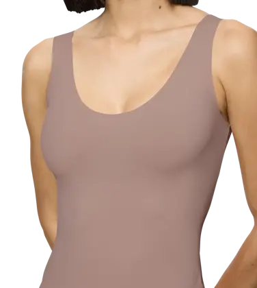 BODY MAKE-UP ILLUSION