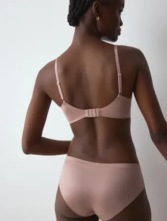BODY MAKE-UP SOFT TOUCH