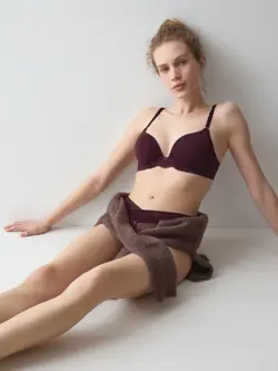 LOVE IN LACE