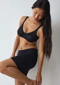 BODY MAKE-UP