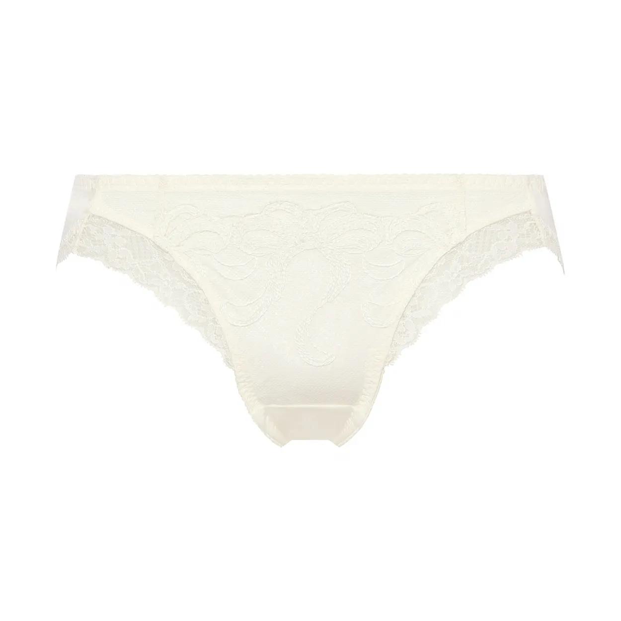 【ZUU】トリンプ 上級ライン フロラーレ ブラ＆ショーツ Triumph（トリンプ） 期間限定セール ソフなちゅブラ レギュラー