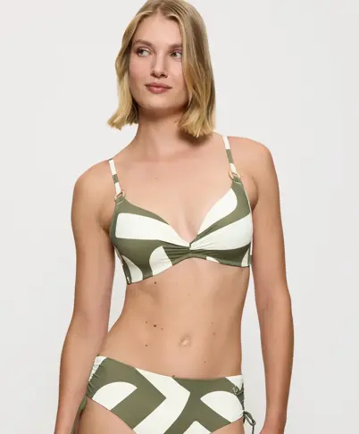 SUMMER ALLURE