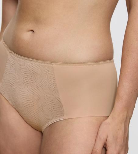 ESSENTIAL MINIMIZER BEIGE