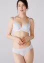 レッドレーベル バイ トリンプ