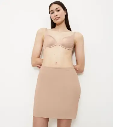 BODY MAKE-UP T