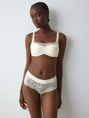 BODY MAKE-UP ILLUSION LACE