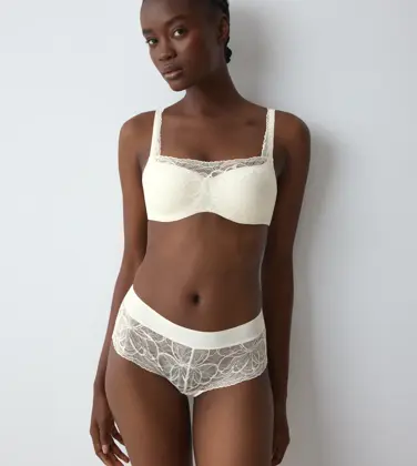 BODY MAKE-UP ILLUSION LACE