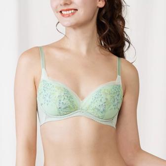 【SALE】天使のブラ(R) 魔法のハリ感597 ノンワイヤーブラジャー, グリーン, model image number 0
