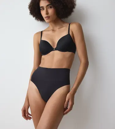TRIUMPH SOFT SCULPT