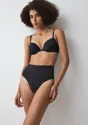 TRIUMPH SOFT SCULPT