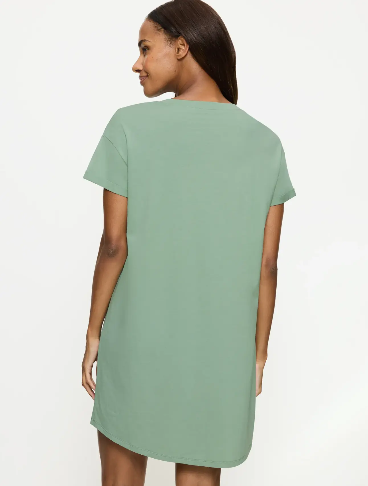NIGHTDRESSES