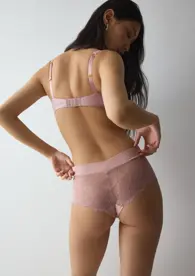 LOVE IN LACE